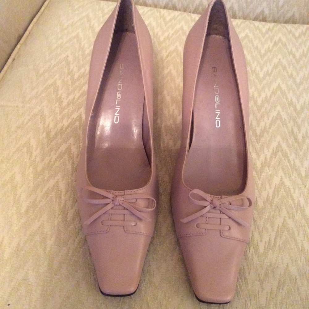 Bandolino dress heels